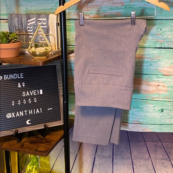 Ladies Dress Pant Capri size 14 or XL - Picture 4 of 6